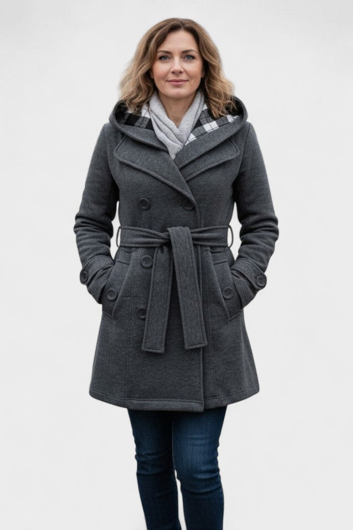 Varm dobbeltradet frakke til kvinder, ideel til vinterens kulde. Elegant uld overtøj.