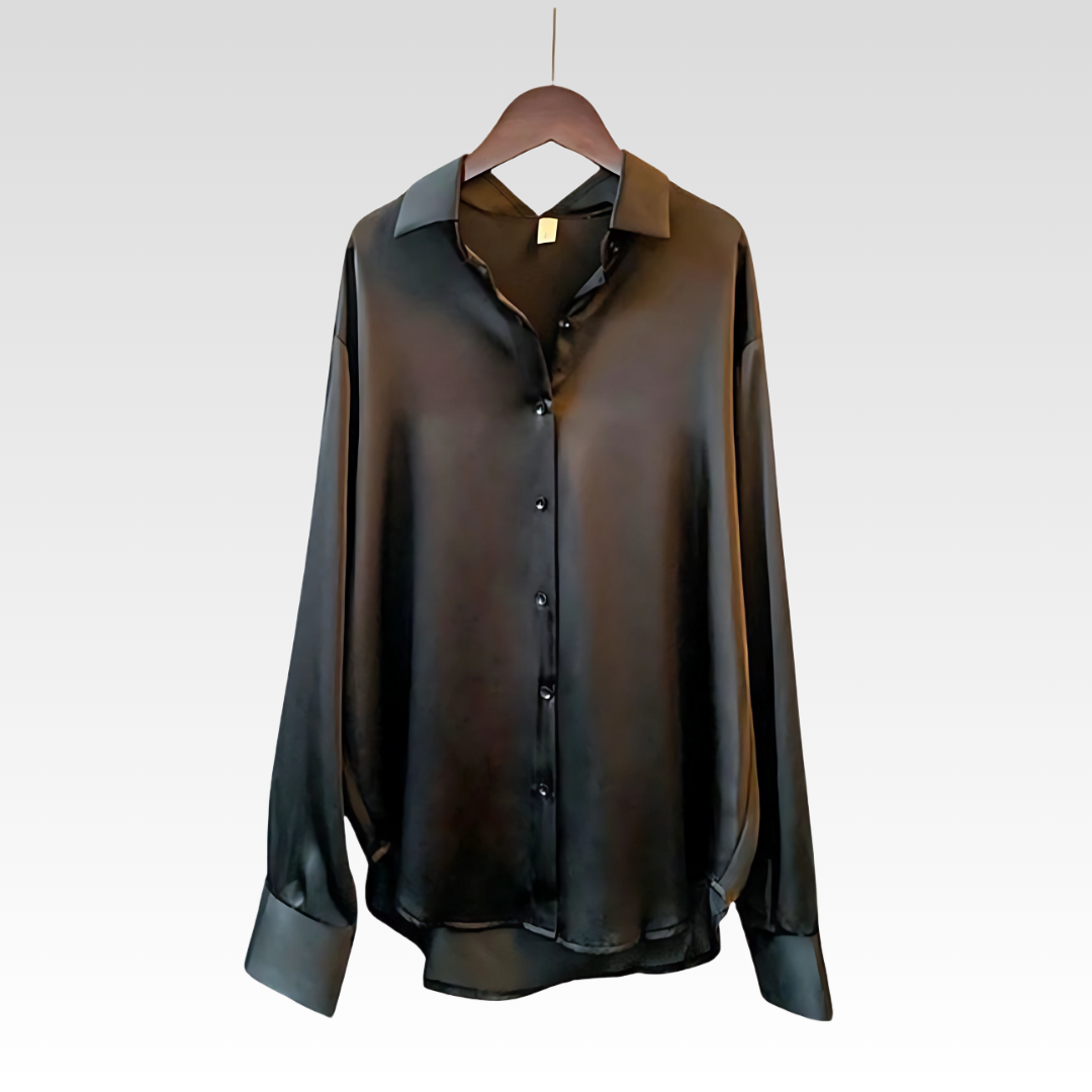 Luksuriøs satin skjorte til kvinder, perfekt til elegante outfits i foråret og efteråret.