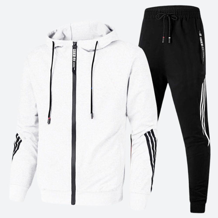 Elegant mænds hverdagssæt i komfortabelt stof. Stilfuldt herretøj perfekt til business casual eller fritid.