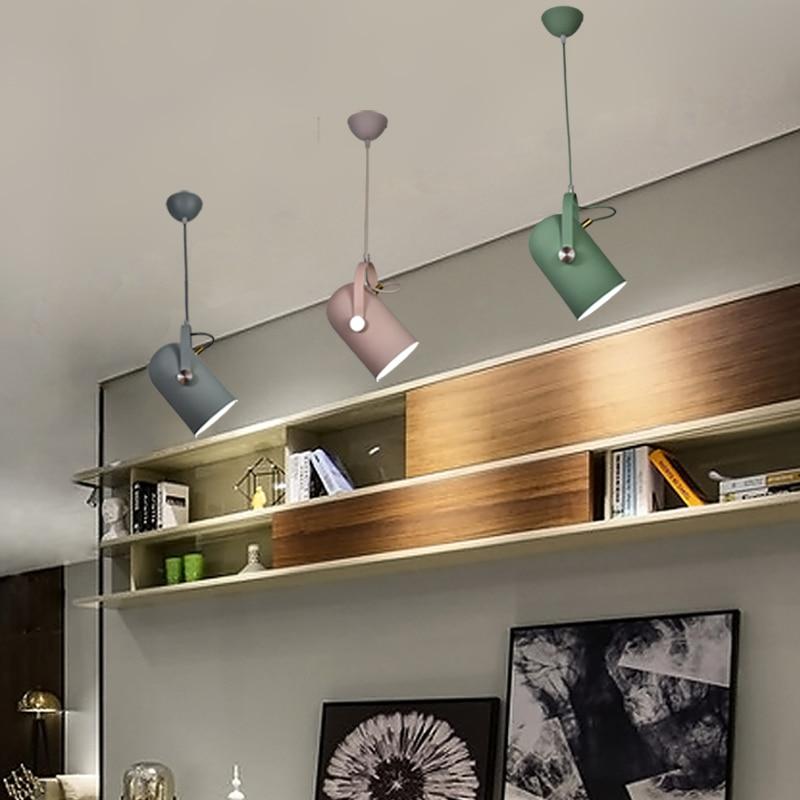 Minimalistisk skandinavisk LED pendellampe i stilrent design. Perfekt til moderne indretning.
