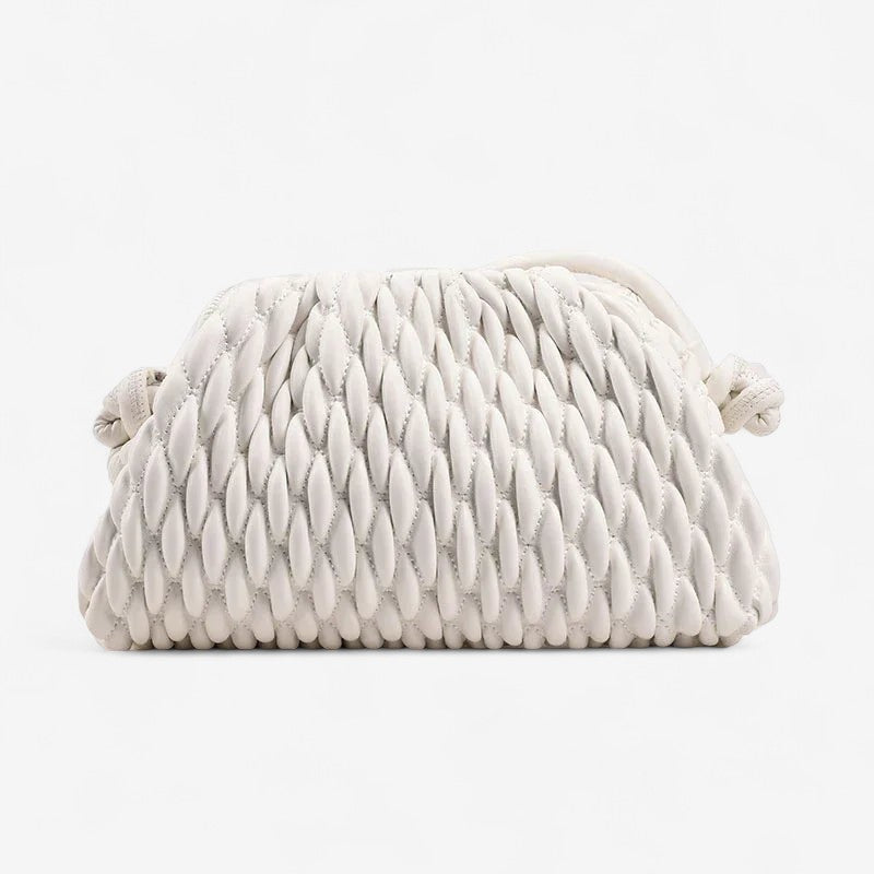 Elegant, rummelig dame skuldertaske i klassisk design, perfekt til hverdag og stilfuld opbevaring.