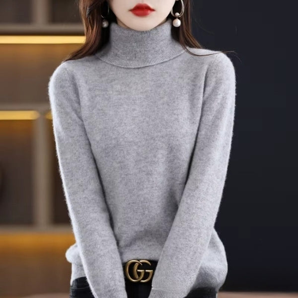 Elegant dame rullekrave striktrøje i slim fit, langærmet og perfekt til vintermode.