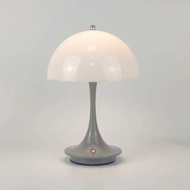 Stilfuld trådløs LED bordlampe til indendørs brug. Ideel som dekorativ stemningsbelysning.