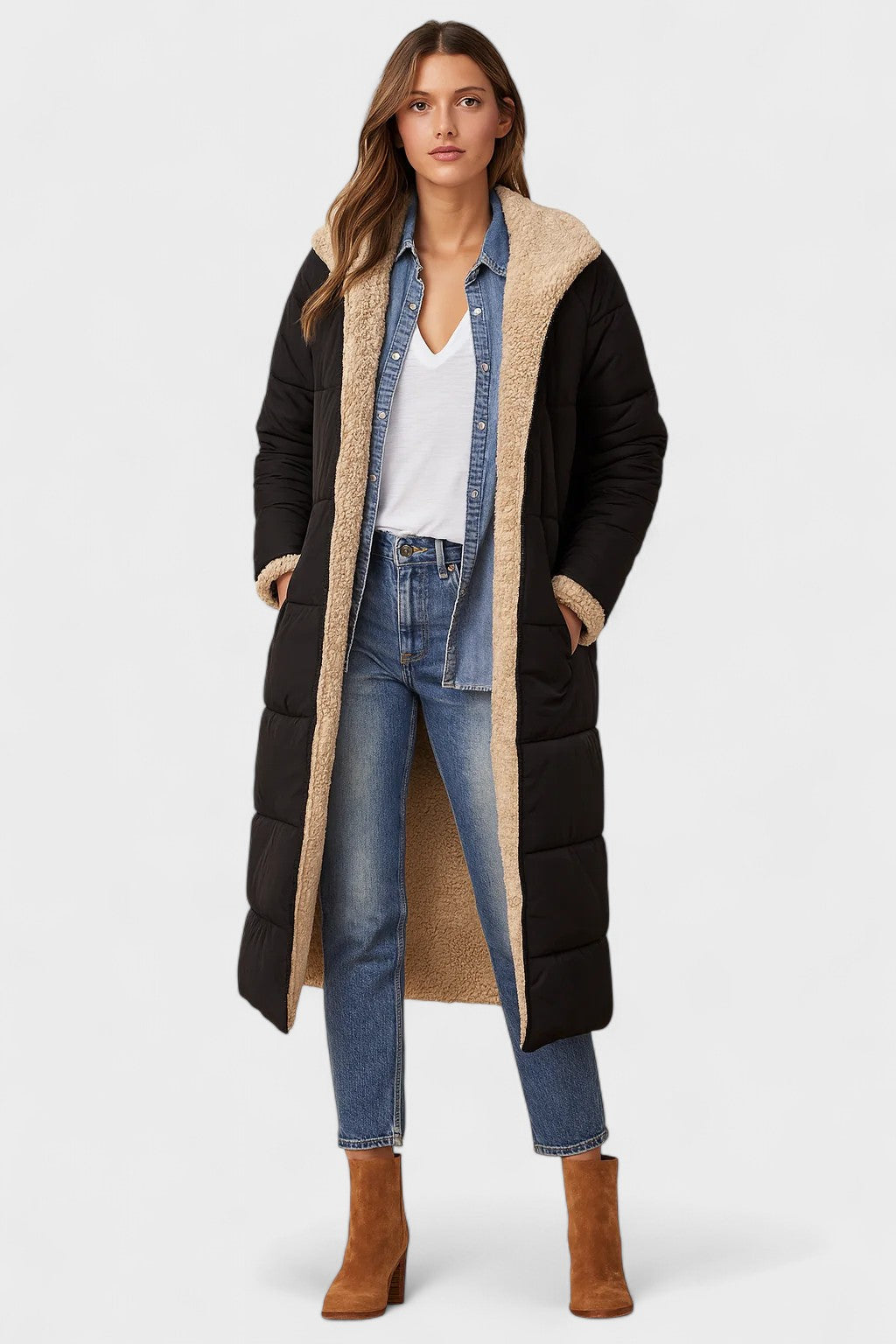 Klassisk damefrakke, vendbar design, luksuriøs og komfortabel. Ideel til modebevidste kvinder.