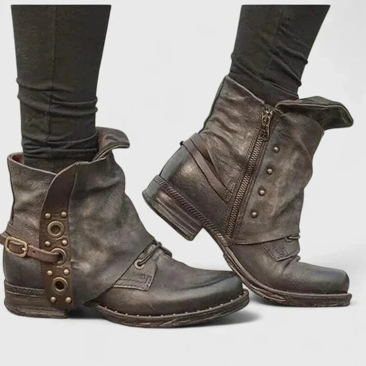 Elegante brune ortopædiske damesko, der tilbyder komfortabel støtte og ergonomisk design til hverdagen.