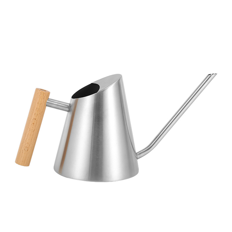 Elegant vandkande med ergonomisk træhåndtag, ideel til stilfuld vanding i haven. Mat sort, holdbar, 900 ml kapacitet.