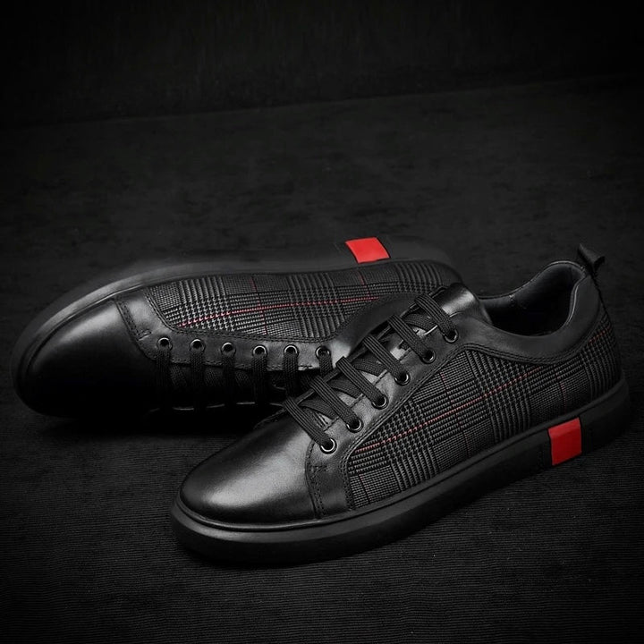 Elegante herre læder sneakers, håndlavet i Italien, af blødt kalveskind med skridsikker gummisål og tidløst design