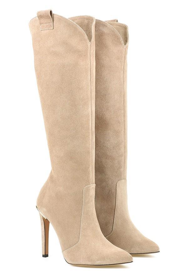 Elegante knæhøje stiletstøvler til kvinder med spids tå, høje hæle og moderne western look.