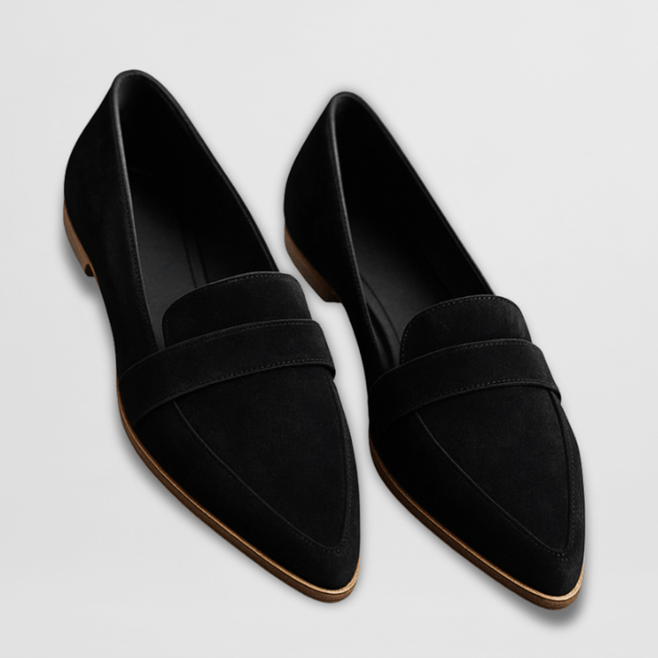 Kvinders ortopædiske spidse loafers i trendy leopardprint. Stilfulde og komfortable slip-on sko.