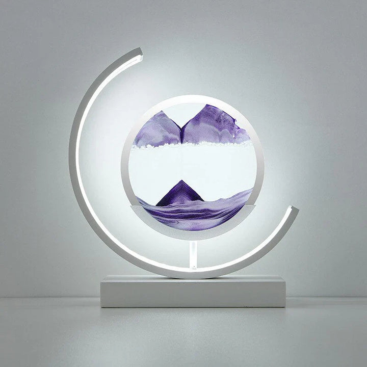 Elegant bordlampe med 3D sandkunst, varmt LED-lys og flydende sand, et perfekt design til stuer.