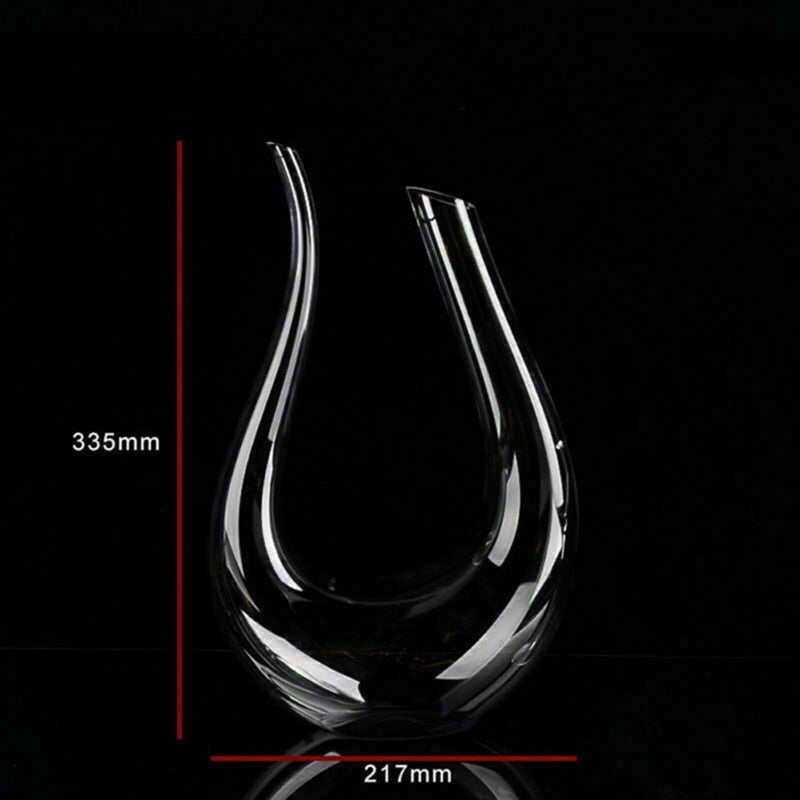 Elegant 1500 ml U-formet vinkaraffel i krystal til eksklusiv vinskænkning, perfekt bordaccent.