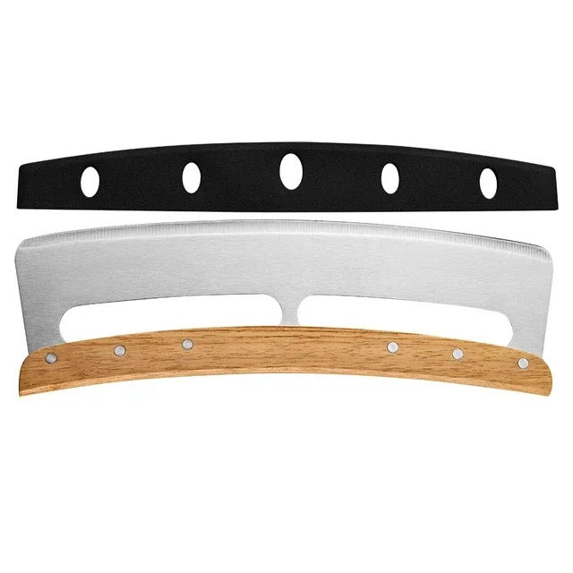 Elegant pizzaskærer med 35 cm buet klinge i rustfrit stål og ergonomisk træhåndtag, perfekt til præcise snit.