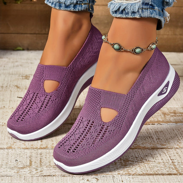 Enkelte Elin letvægts damesko. Slip-on design for ubesværet stil og hverdagskomfort.