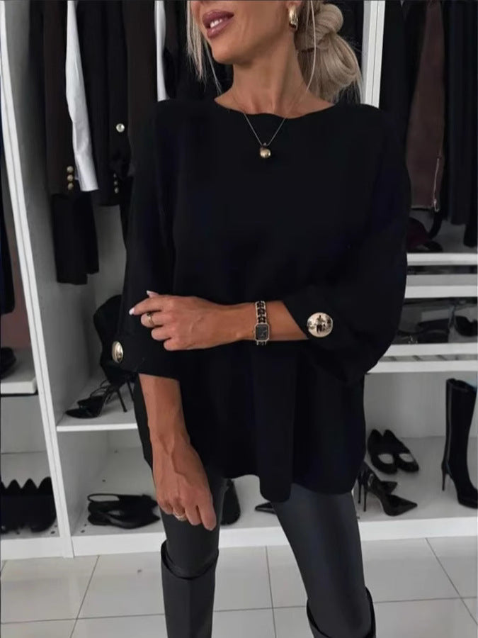 Tidløs elegant strikbluse for kvinder, designet med stilfulde knapdetaljer.