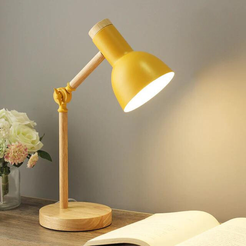 Farverig Glowcraft bordlampe skaber stemningslys med indirekte, blødt skær. Ideel til moderne indretning.