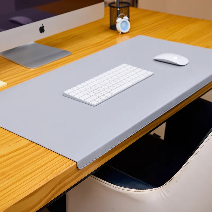 Ergonomisk PU-læder skrivebordsmåtte, skridsikker, elegant, fås i flere farver, til kontor og gaming.