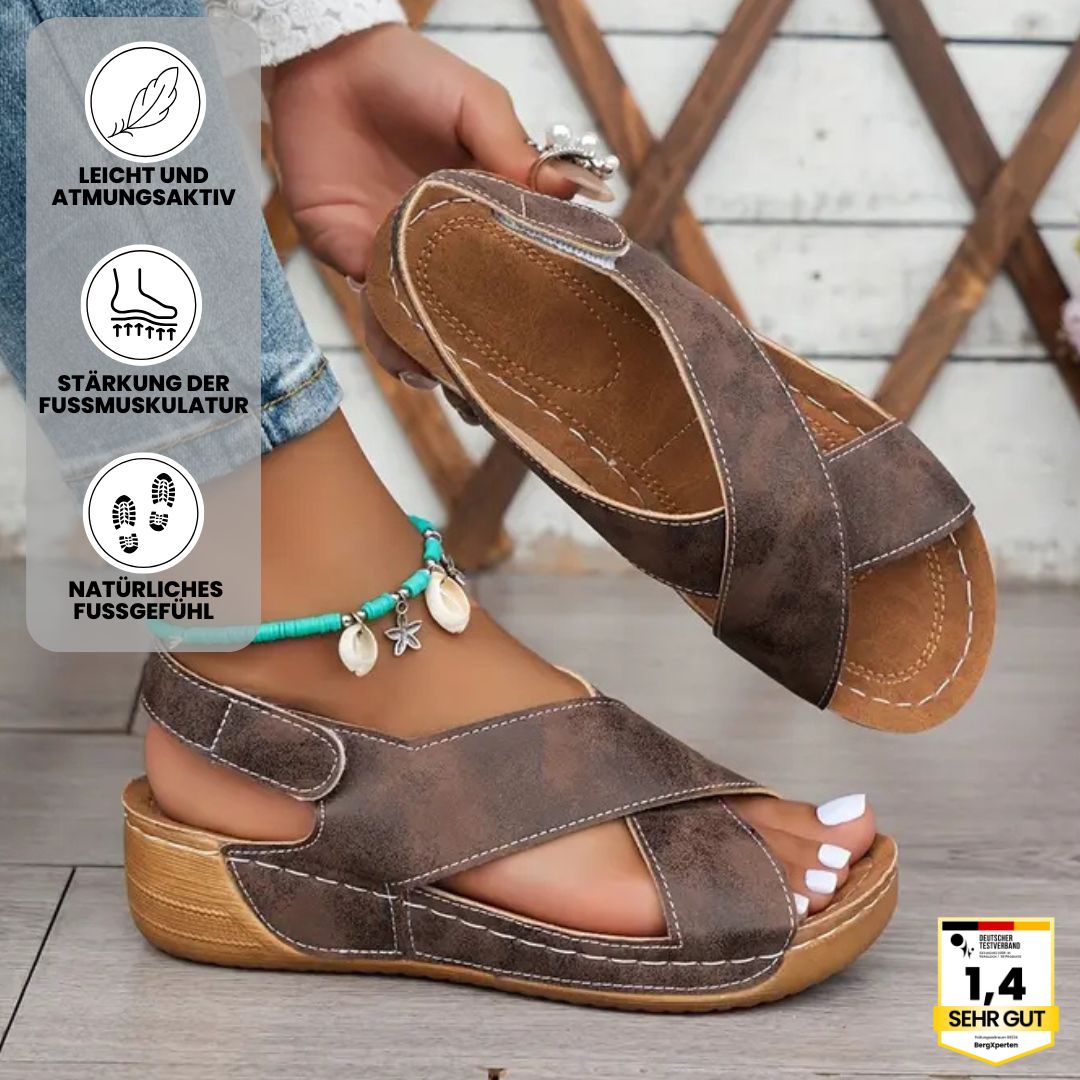 Ergonomiske, skridsikre VivaFree sandaler i beige for ultimativ komfort.