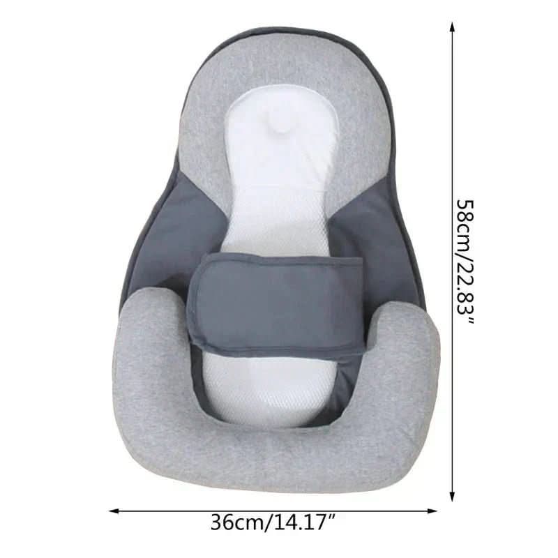 Babyudstyr: Ergonomisk babypude til spædbørn, der understøtter en sund og rolig søvn.
