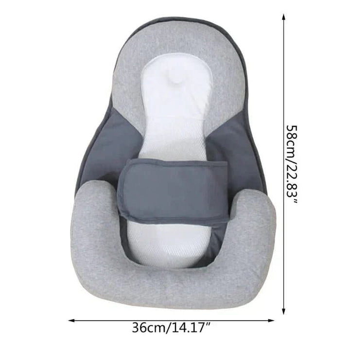 Babyudstyr: Ergonomisk babypude til spædbørn, der understøtter en sund og rolig søvn.