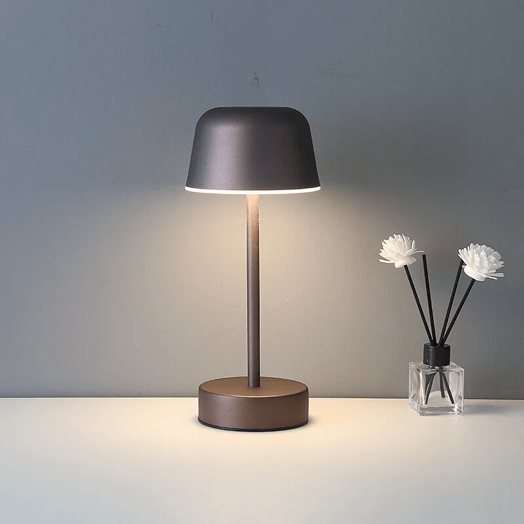 Dæmpbar LED bordlampe, moderne design