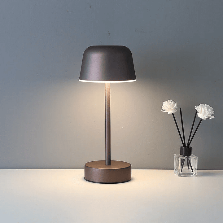 Dæmpbar LED bordlampe, moderne design