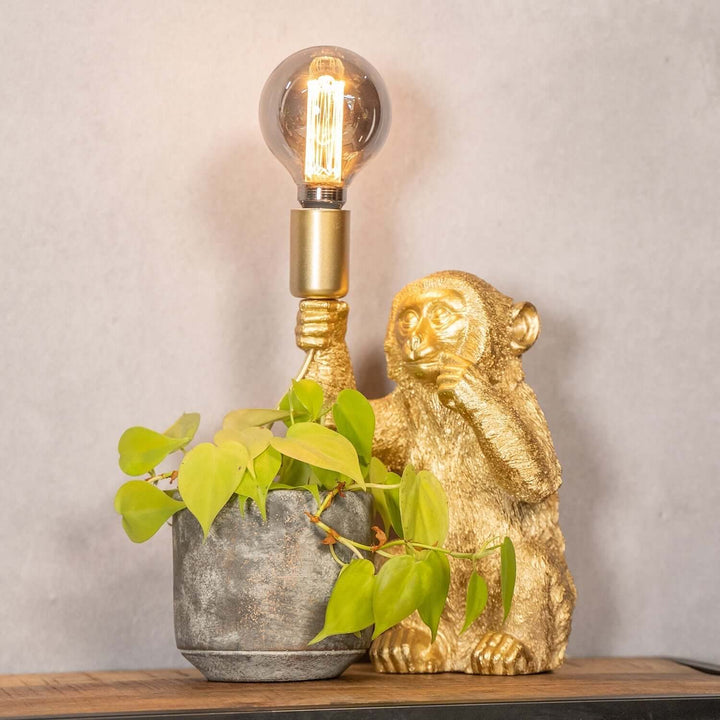 Gylden Abe Bordlampe - Luksuriøst Design