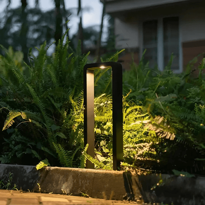 Moderne LED-havelampe i aluminium