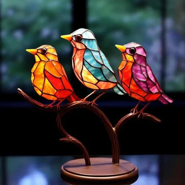 Elegant gaveidé: farverige glasfugle i moderne design. Håndlavet boliginteriør og unik skulptur til hjemmet.