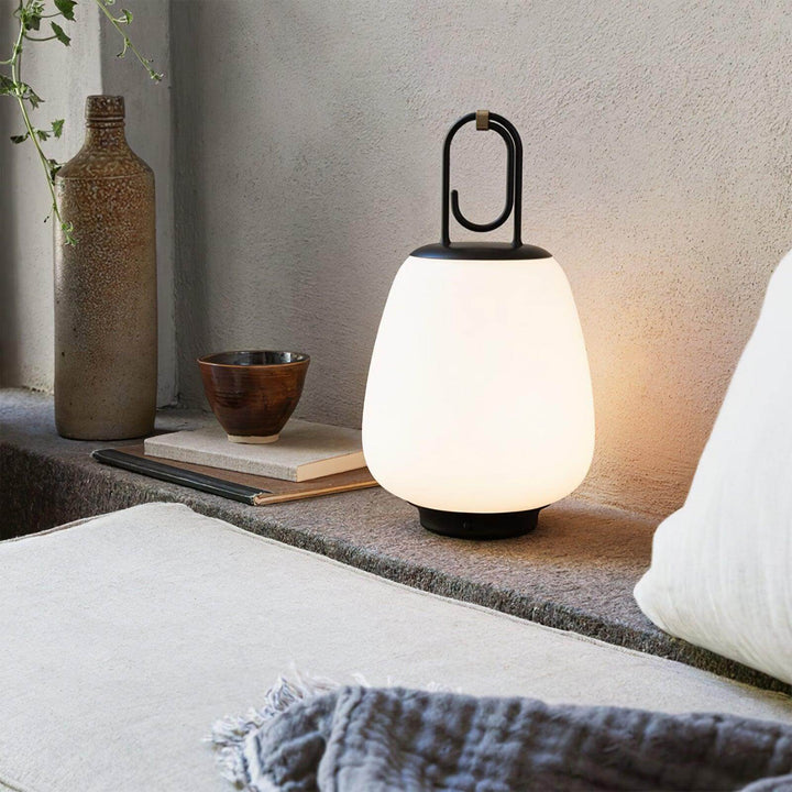 Bærbar LED-bordlampe til hyggeligt lys