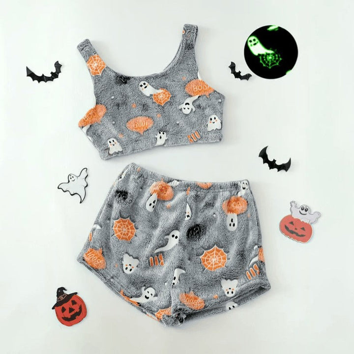 Uhyggeligt to-delt dame pyjamassæt med selvlysende spøgelser. Perfekt Halloween gave, komfortabelt nattøj til efteråret.