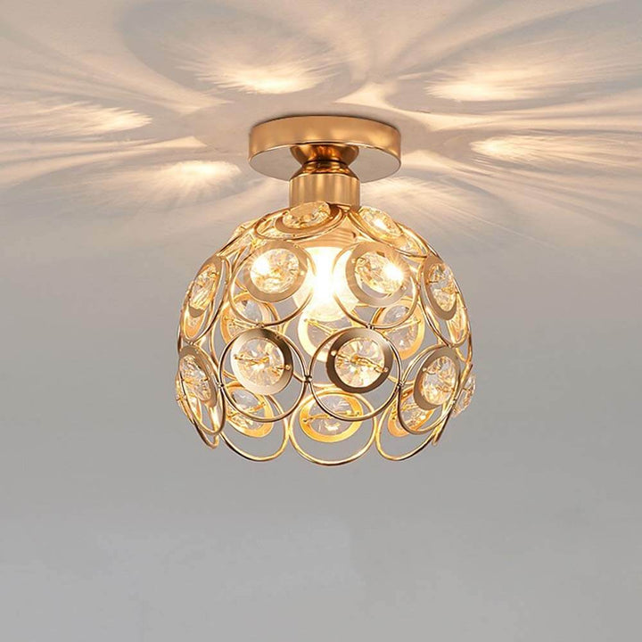 Luksuriøs kugleloftlampe i guld