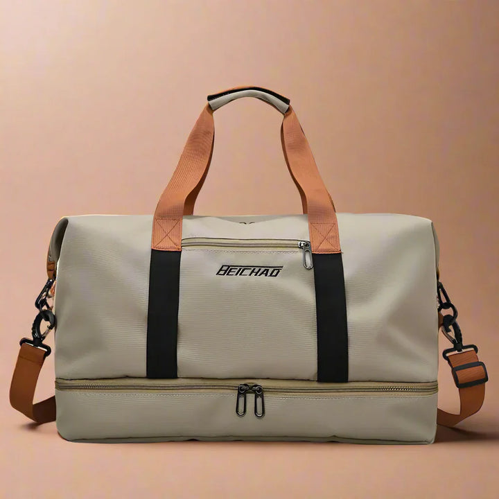 FlexFit Pro Duffel - Kompakt og elegant rejsetaske med mange rum, ideel til fitnesscenter og eventyrrejser.