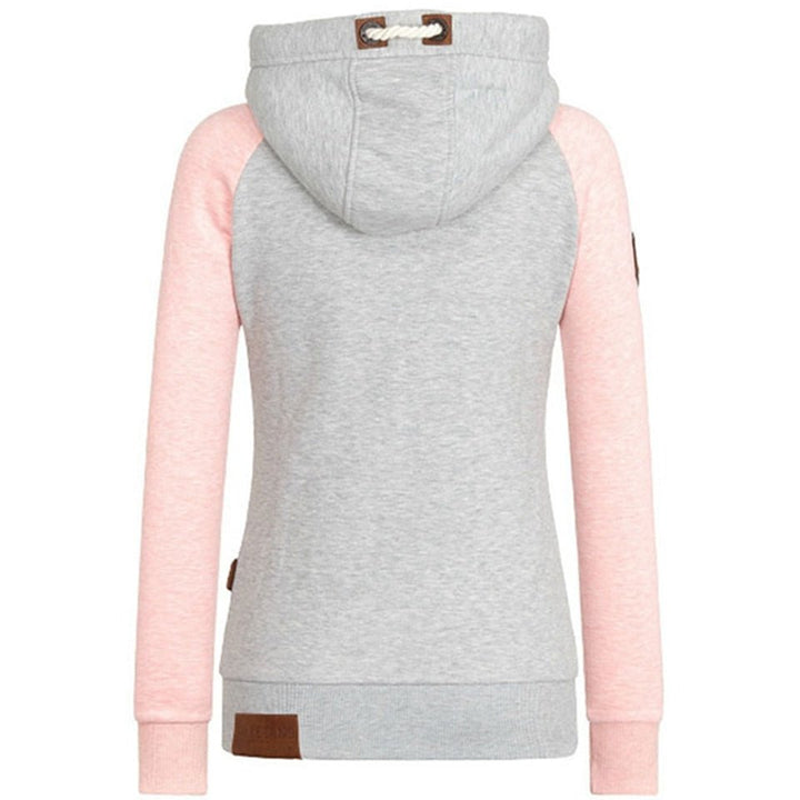 Lyseblå dame hættetrøje i oversize pasform; ideel som komfortabelt hverdagstøj. Afslappet mode pullover.