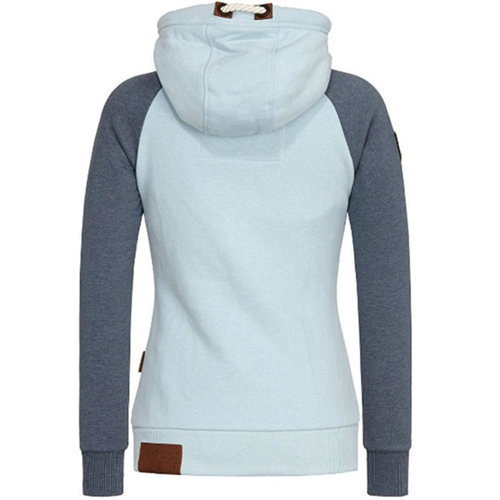 Afslappet sort oversize pullover til kvinder. Komfortabel langærmet hættetrøje perfekt til fritidsbrug.