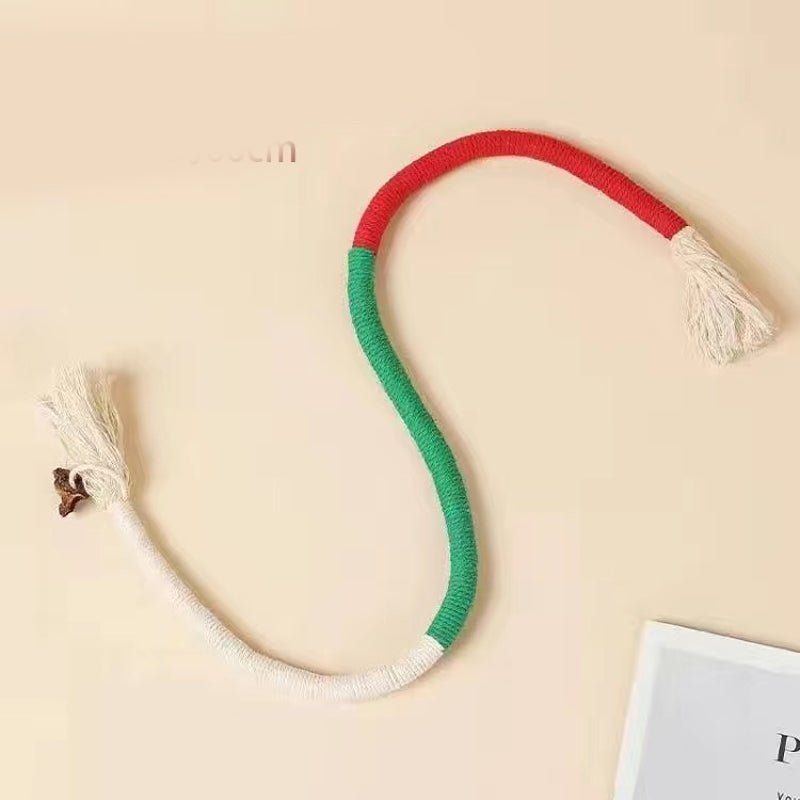 Blødt frugtfiber kattelegetøj af bomuld, perfekt til aktiv leg og styrkelse af kattens tænder.
