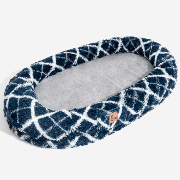 "Großes orthopädisches Mensch-Hund-Bett in flauschigem Beige mit weichen Nackenrollen für maximalen Komfort und Unterstützung