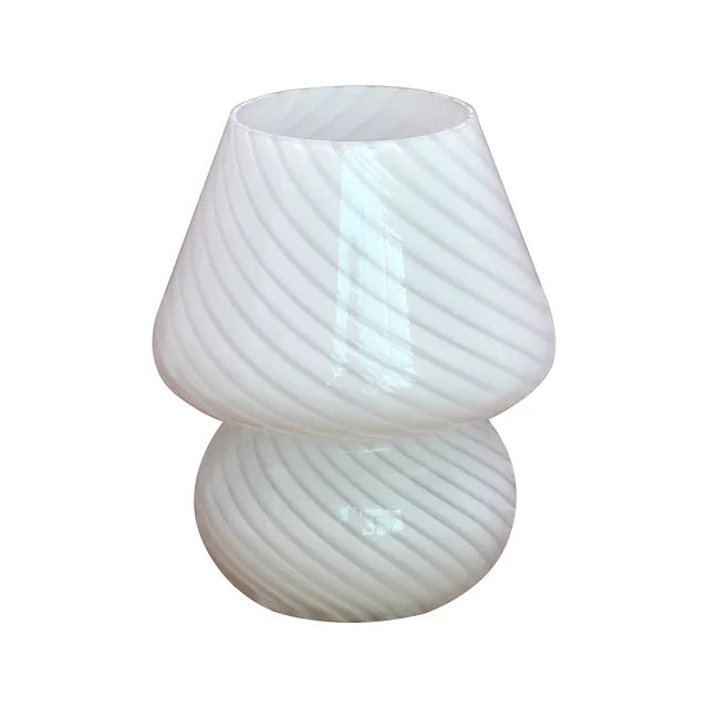 Elegant luksus bordlampe, håndlavet med unikt Murano-glas. Perfekt stemningslys til hjemmet.