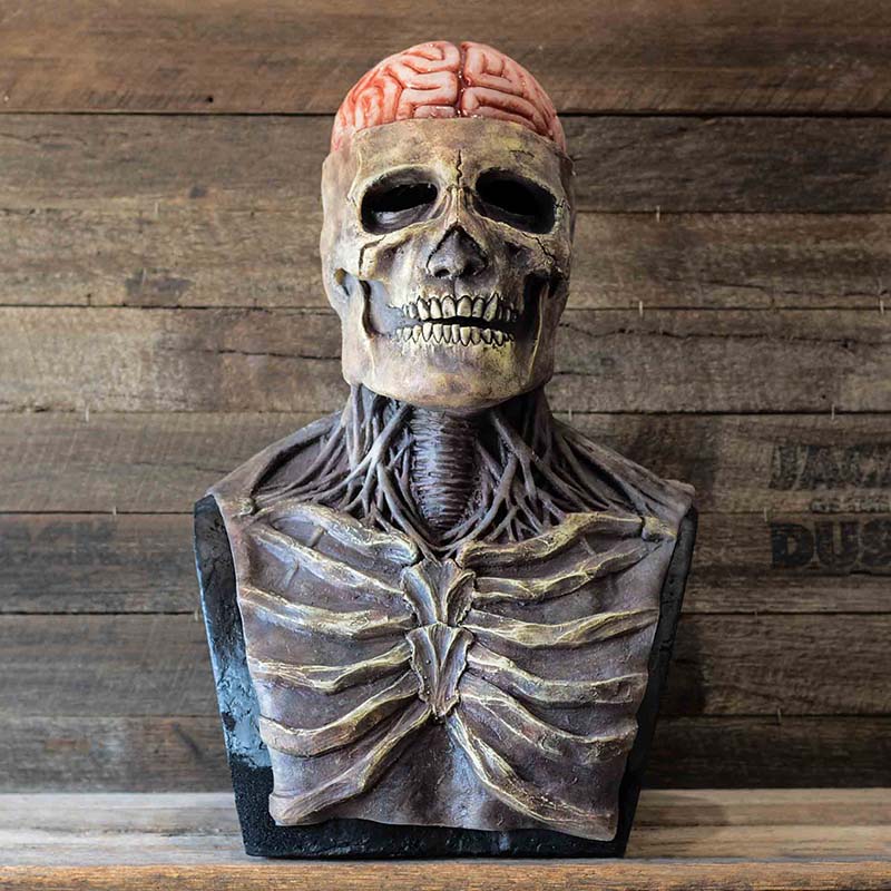 Halloween skeletmaske, realistisk og skræmmende, mod en mørk baggrund, perfekt til fester, lavet af blød latex.