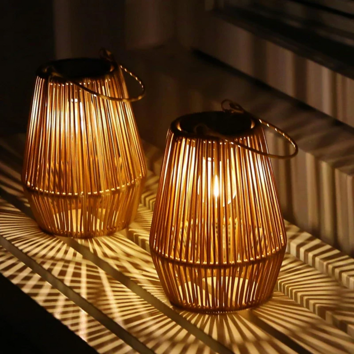 Håndlavet solar havelanterne af rattan, LED, vandtæt, ideel til terrasse og altan, stilfuldt design.