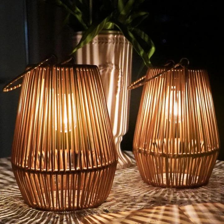 Håndlavet solar havelanterne af rattan, LED, vandtæt, ideel til terrasse og altan, stilfuldt design.