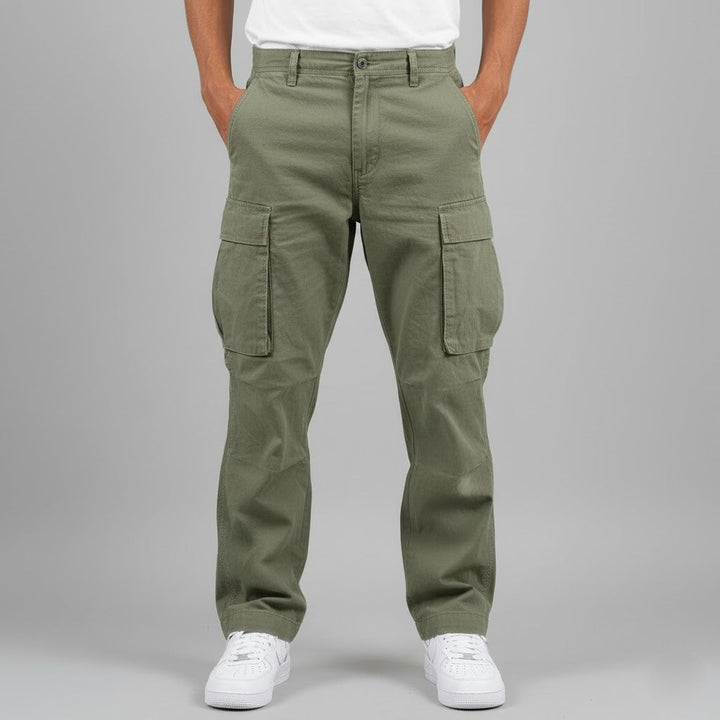 Robuste herre cargobukser til mænd. Afslappet pasform, streetwear-stil og praktiske sidelommer. Perfekte fritidsbukser.