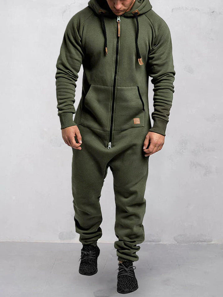 Herre heldragt med hætte i blødt stof til hjemmehygge. Komfortabel loungewear til afslappede dage.