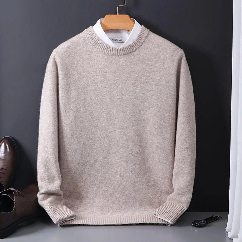 Blød herre striktrøje med geometrisk mønster i cashmere look. Komfortabel til både efterår og vinter.