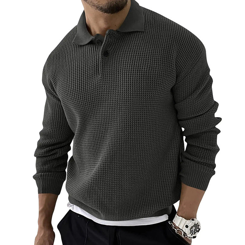 Mænds vinterpolo sweatshirt. Blød, langærmet overdel med elegant vaffelstruktur for stilfuld casual komfort.