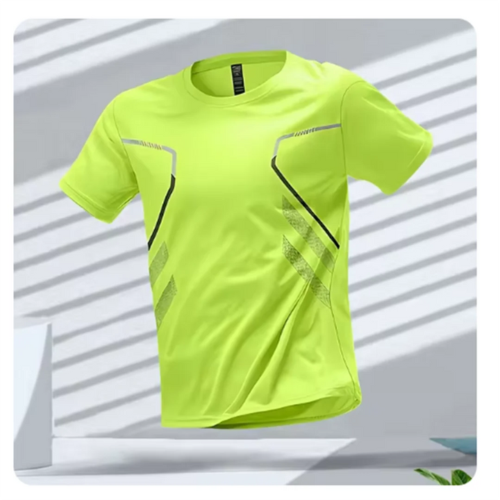 Herre sport T-shirt i grå, ydeevnefremmende og fugtafvisende til sportsaktiviteter.