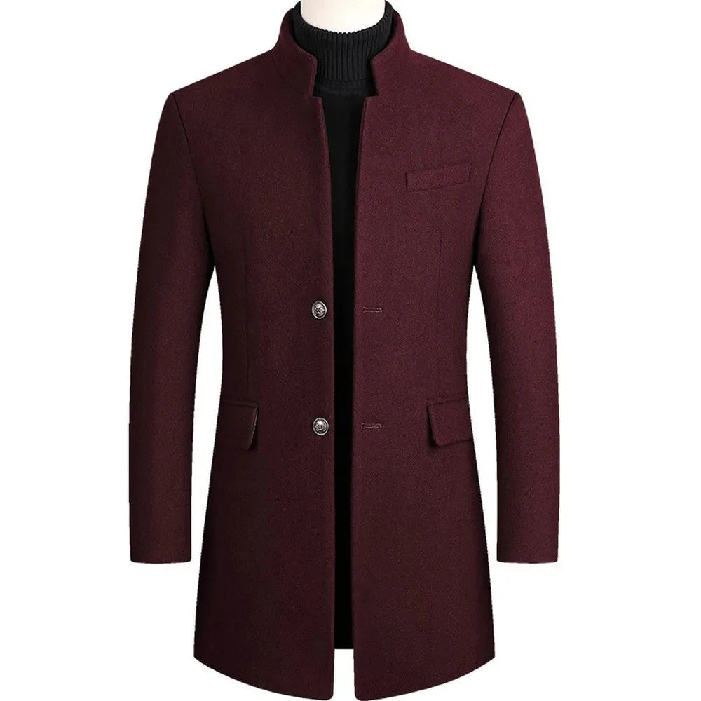Elegant slim fit herrefrakke med stilfuld ståkrave, perfekt til efterår og vinter.