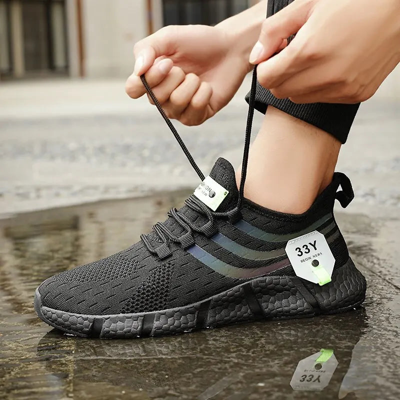 Herresports fritids-sneakers i åndbart mesh med tPR-ydersål, der giver fremragende greb og letvægtskomfort.