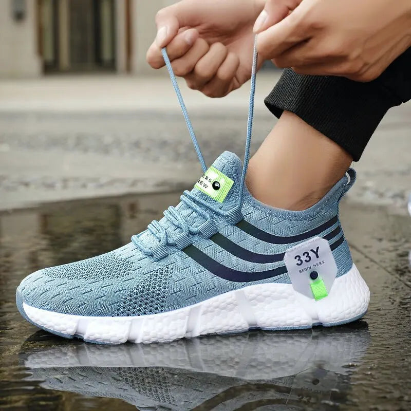 Herresports fritids-sneakers i åndbart mesh med tPR-ydersål, der giver fremragende greb og letvægtskomfort.