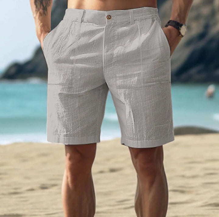 Grå behagelig flat-front herre linnedshorts. Perfekt til afslappede dage, rejser og weekend.