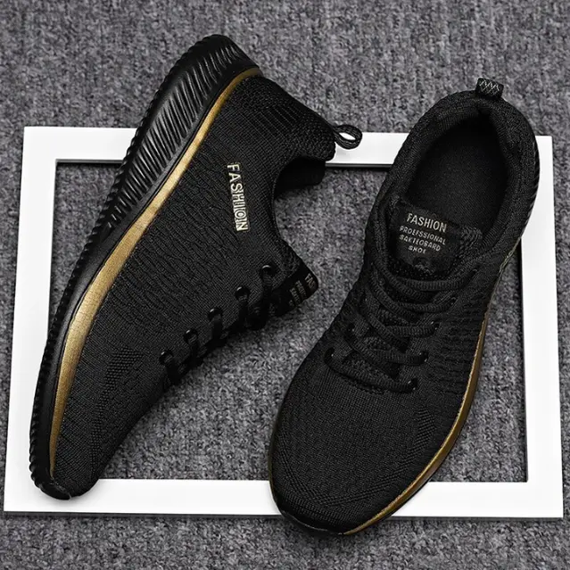 Ortopædiske sneakers til kvinder. Giver smertelindring ved flade fødder og sikrer god fodstøtte.